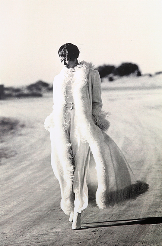 1993-1994 Season – Chris Turlington Model – White Coat - Roberto Verino