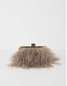 Clutch plumas