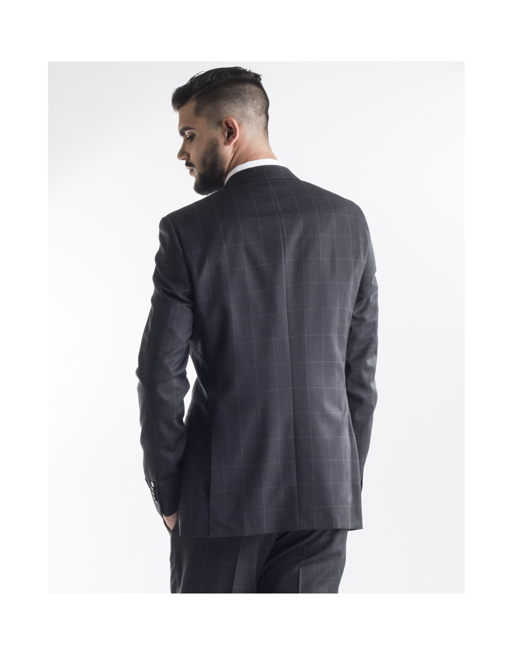 Traje cuadro gris oscuro