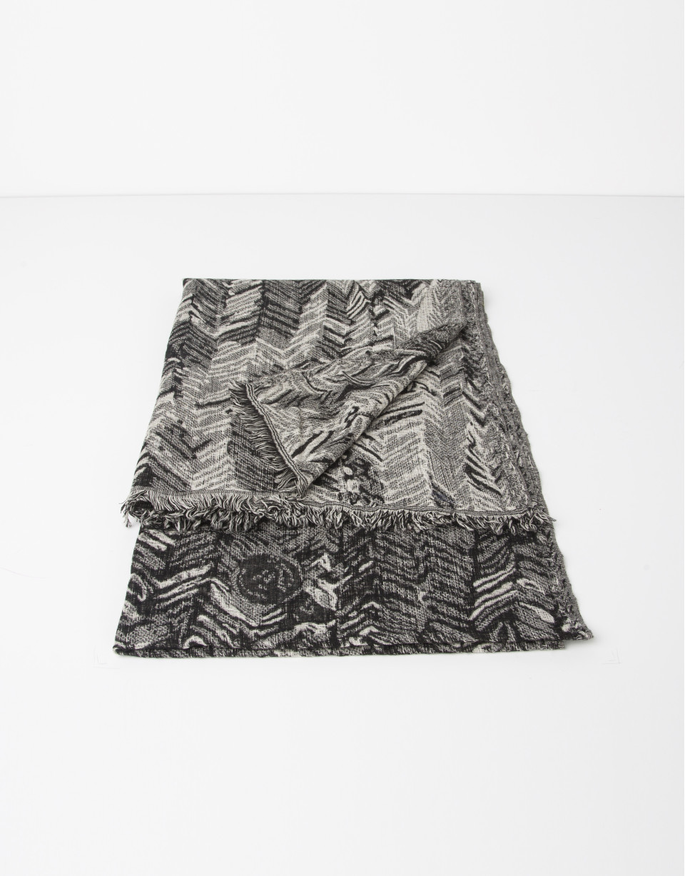 Geometric print wool scarf
