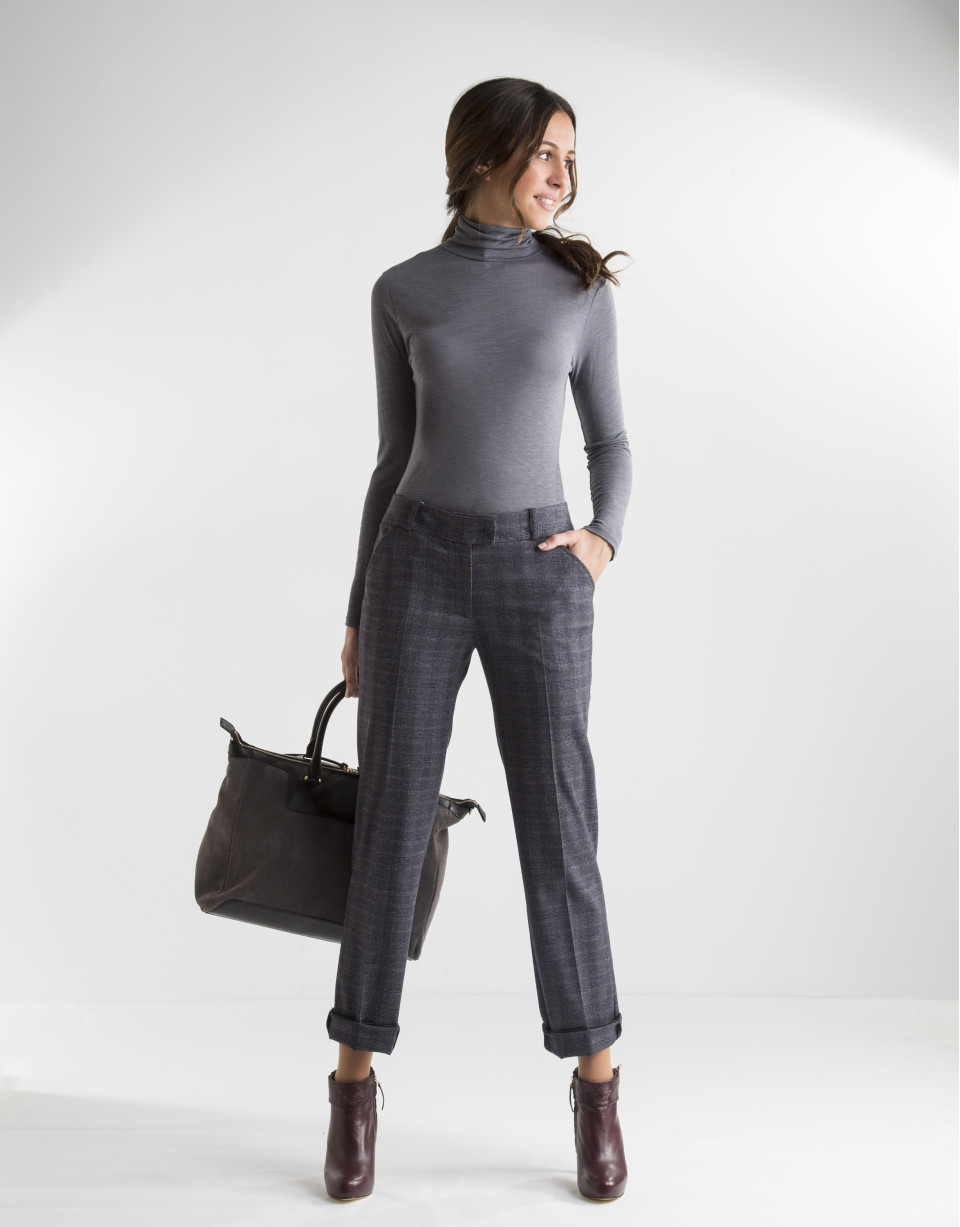 Gray t-shirt with turtle neck