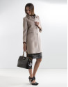 Abrigo corto beige