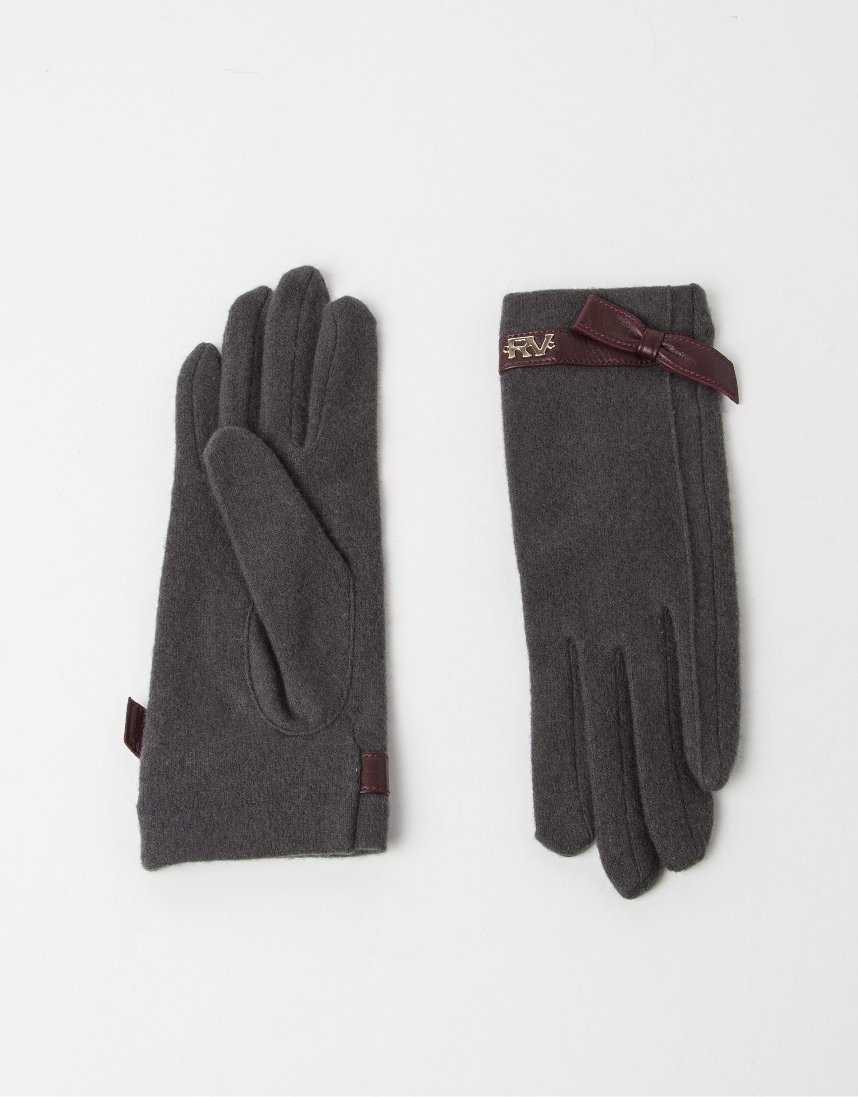Grey wool gloves
