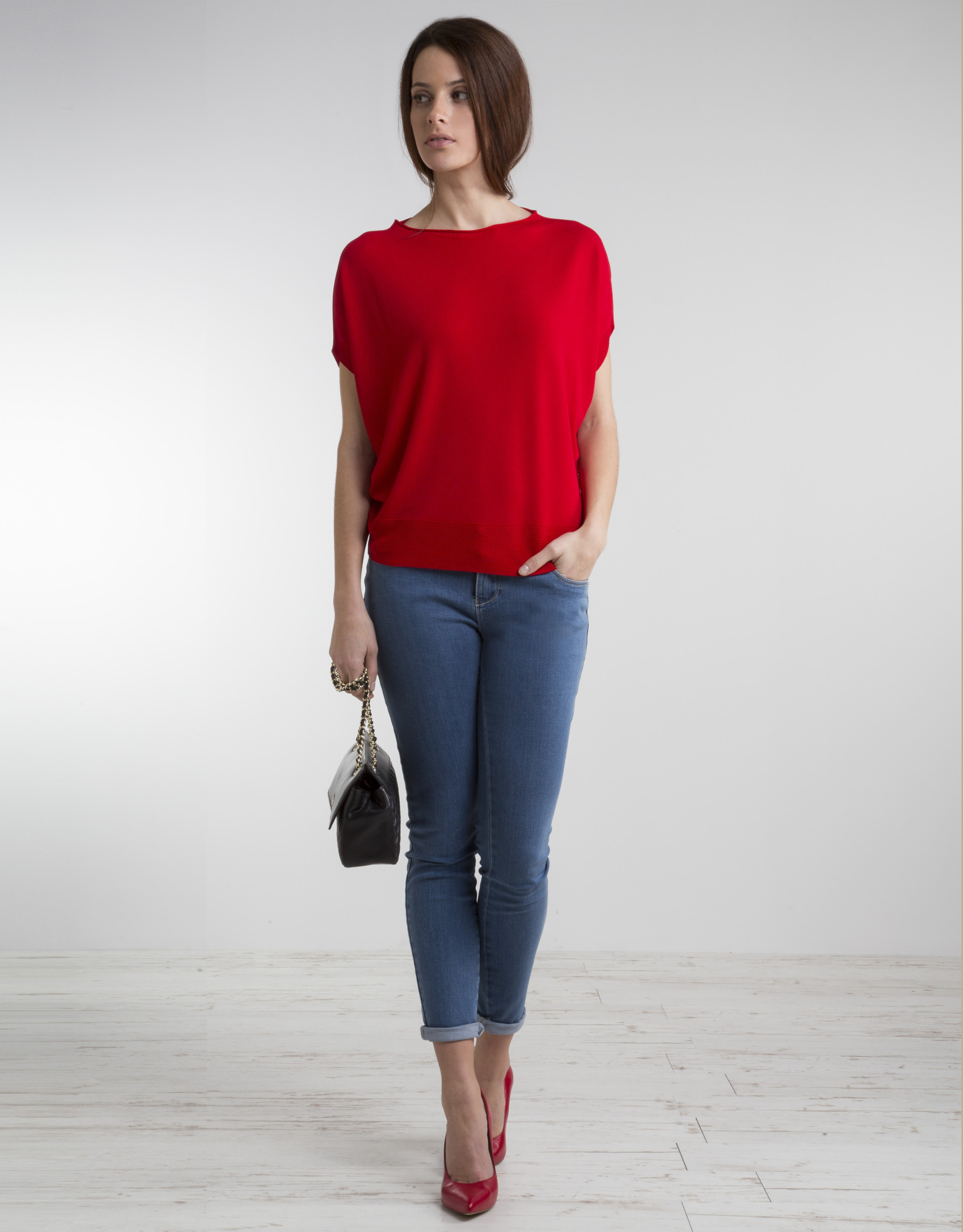 Red loose sweater