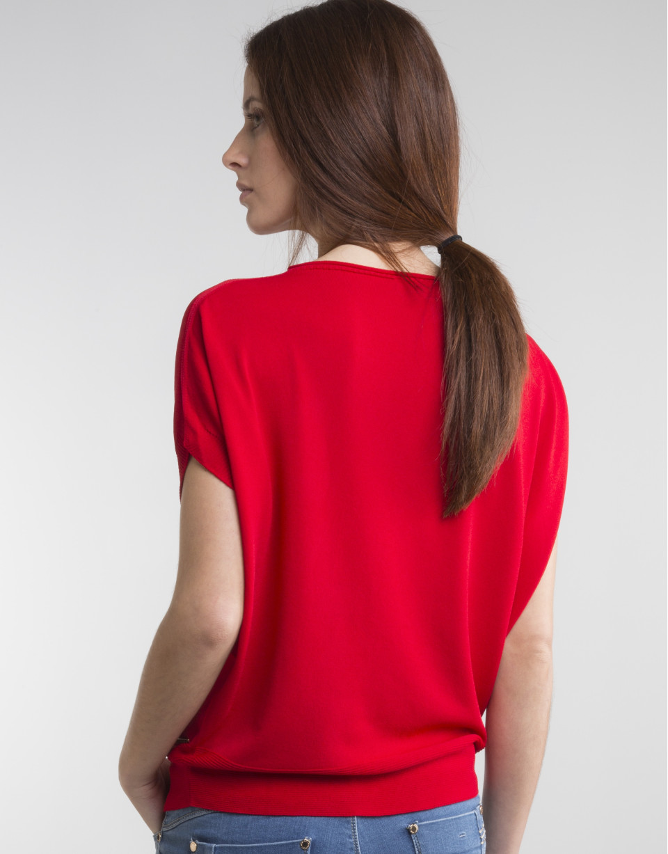 Red loose sweater