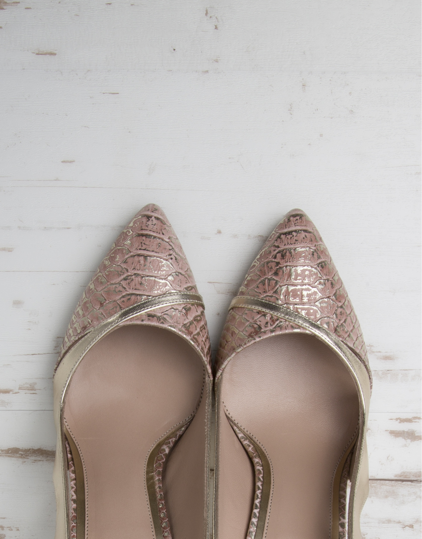 Pink and gold Miami pumps