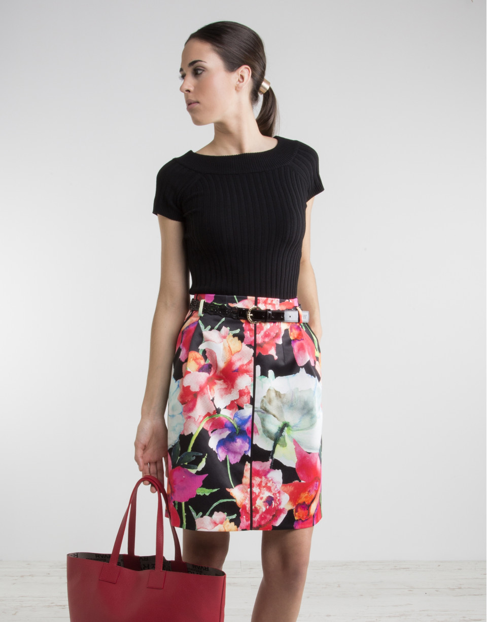 Floral print skirt
