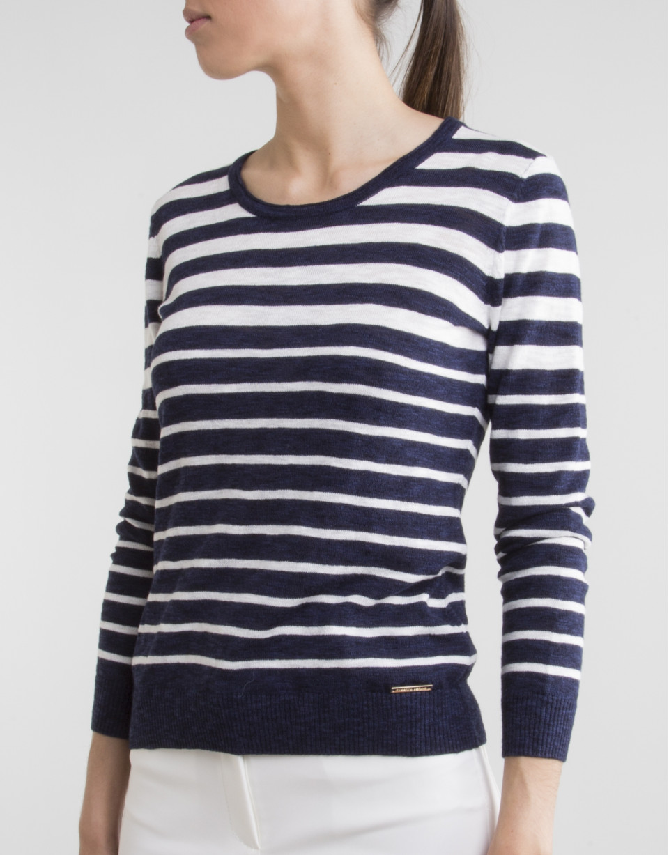 Navy blue / white striped sweater