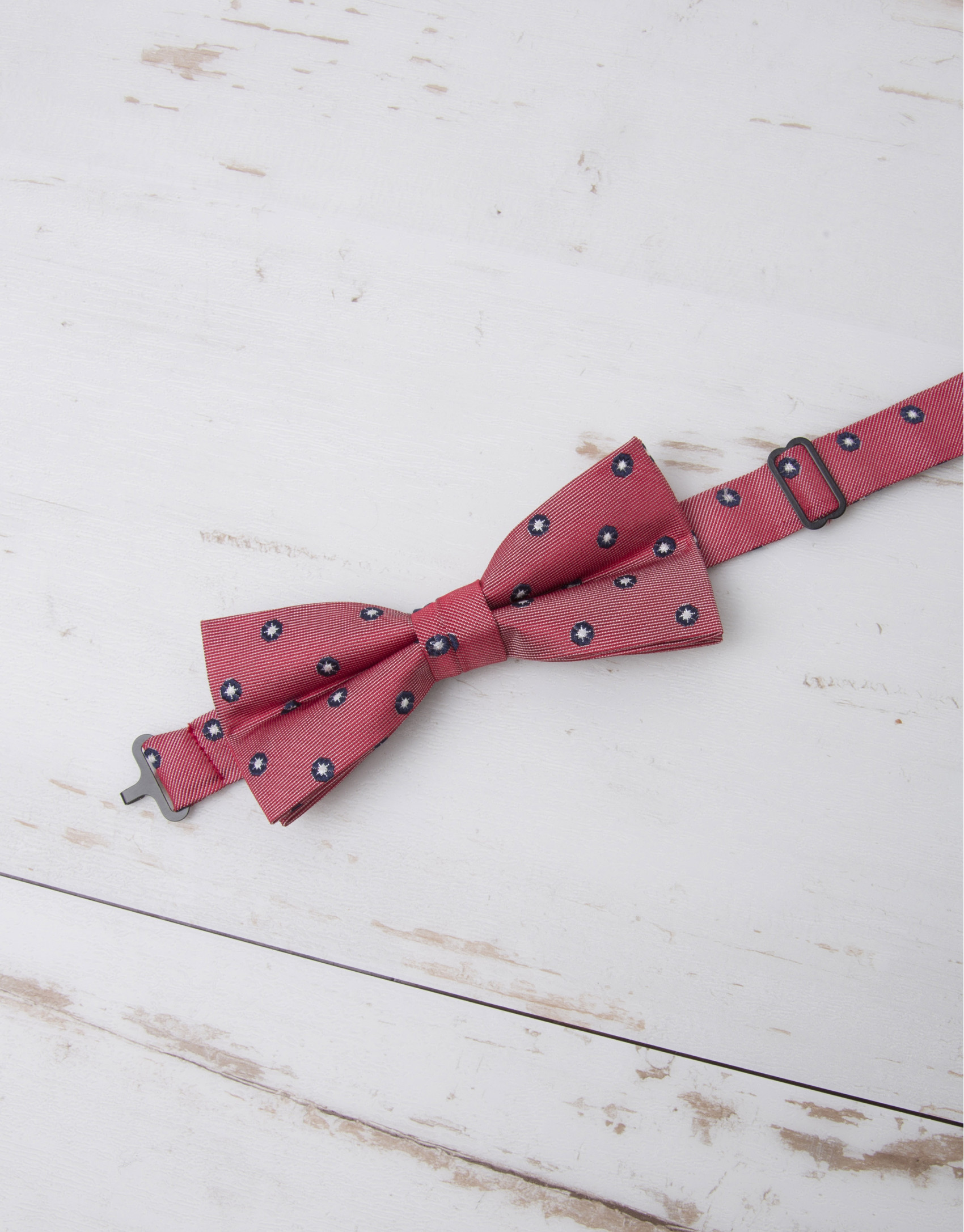 Navy blue /ivory dotted bowtie