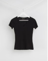 Camiseta escote pico negra