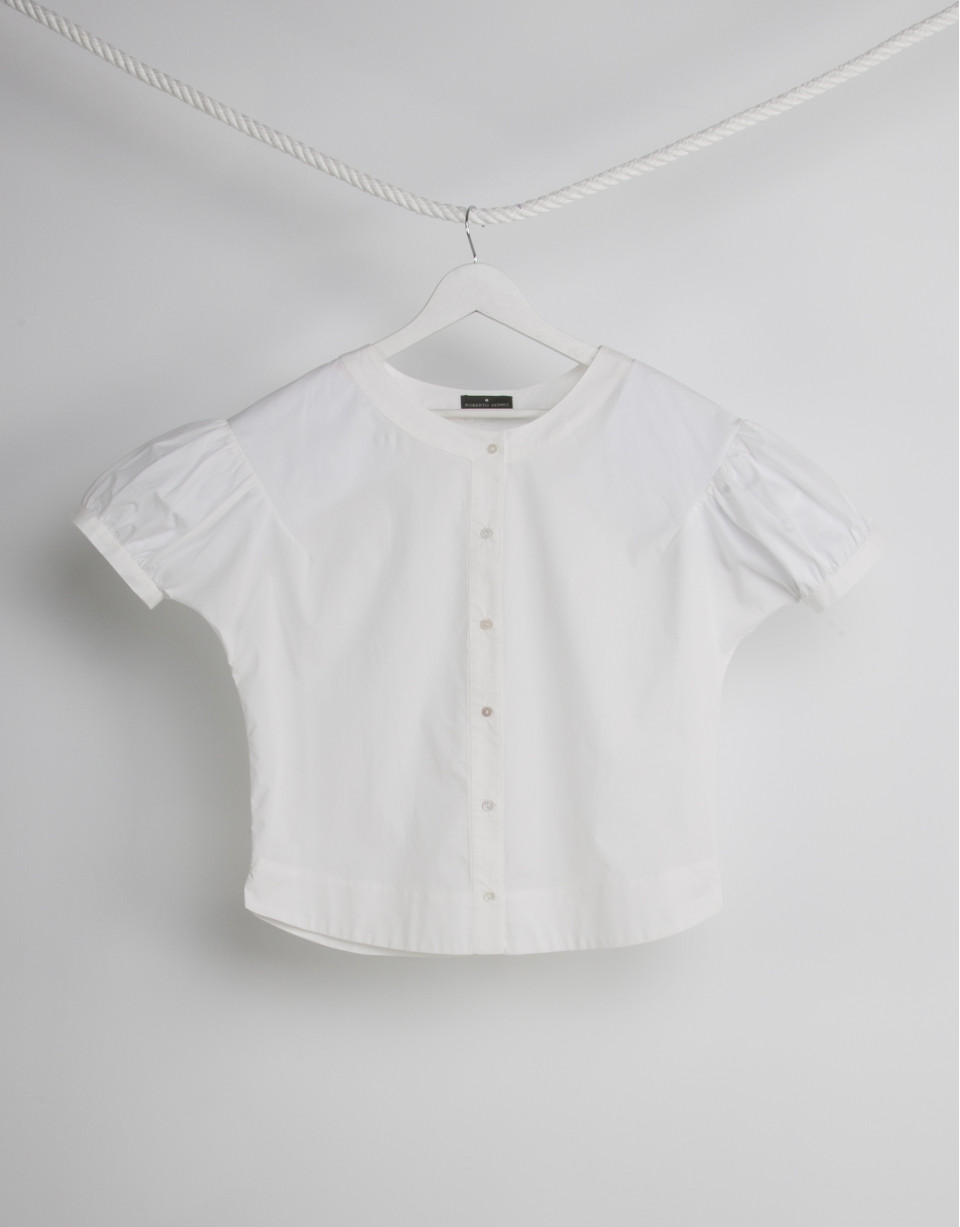 White shirt with round collar