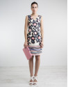 Vestido escote pico estampado