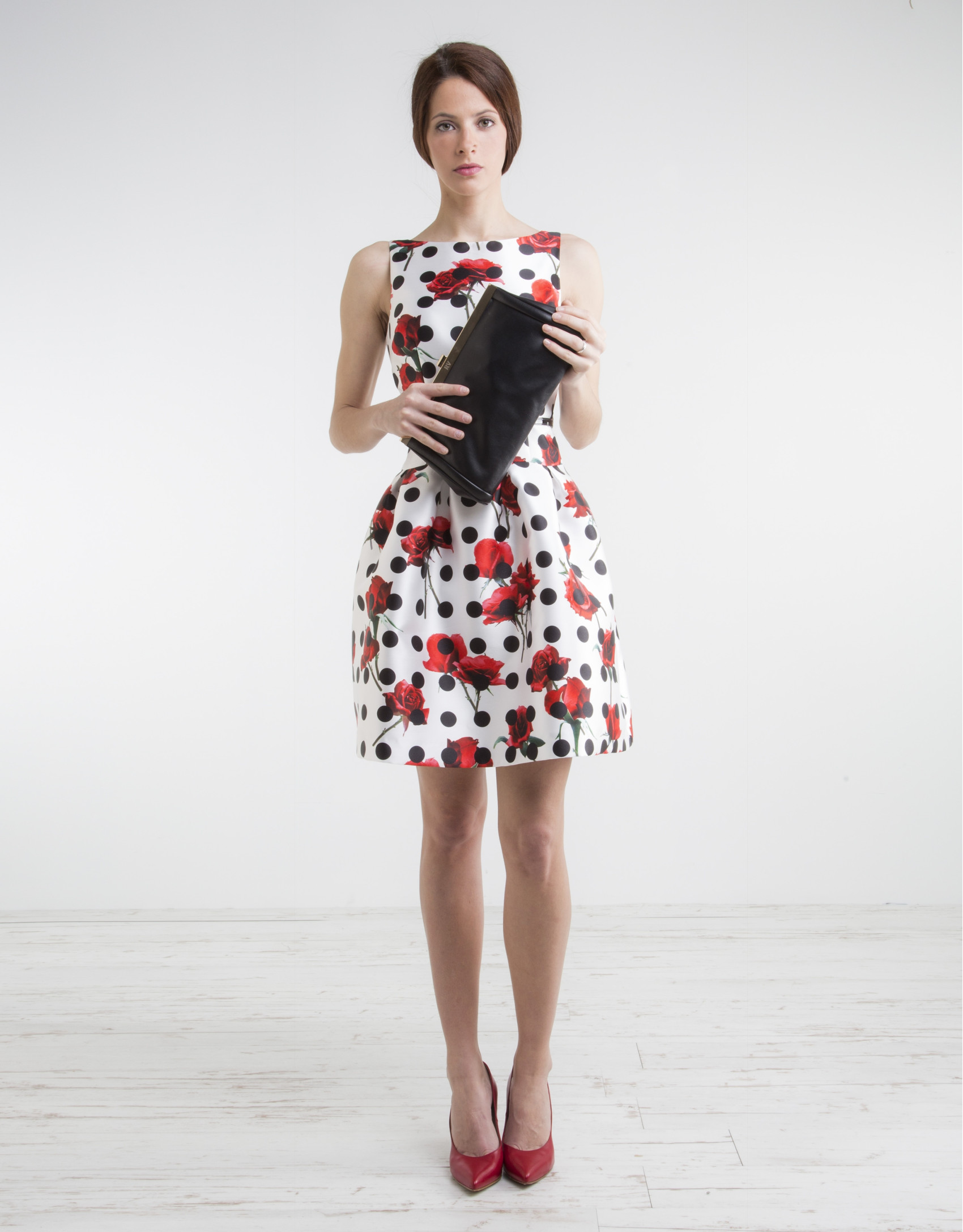 Vestido flores y lunares negros