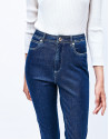 Pantalón denim pitillo tiro alto