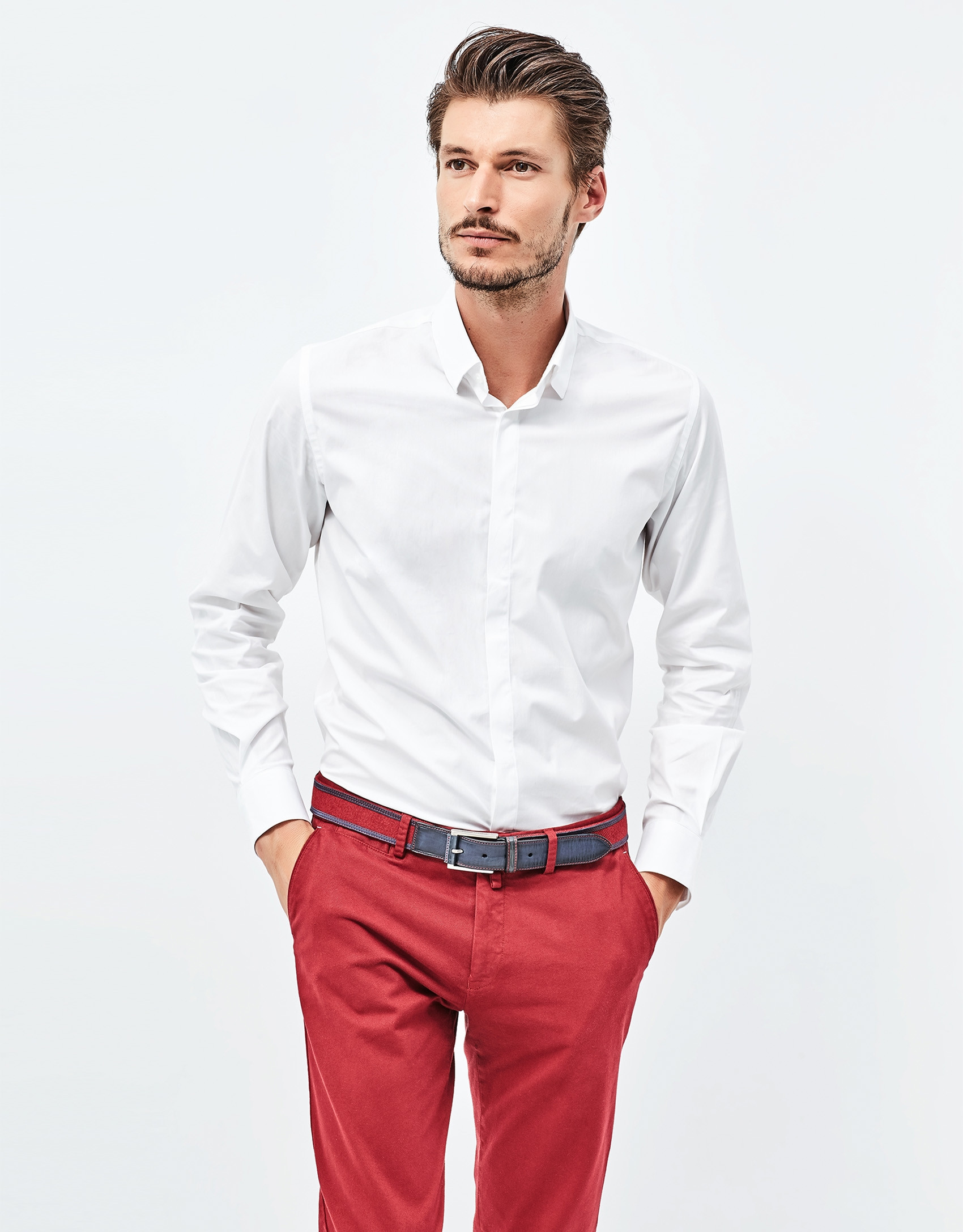 Pantalón chino rojo
