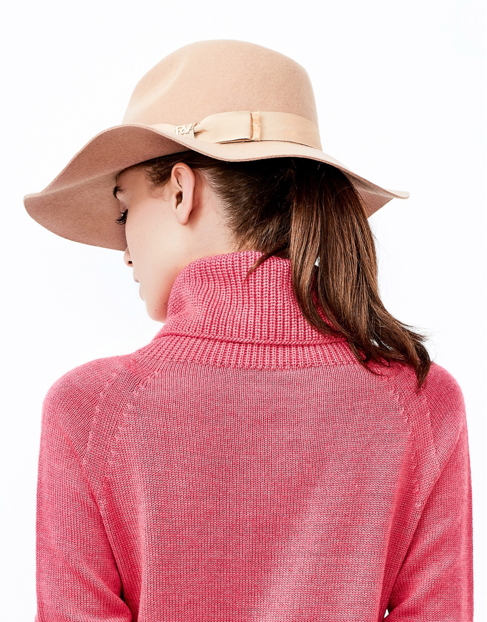 Sombrero camel