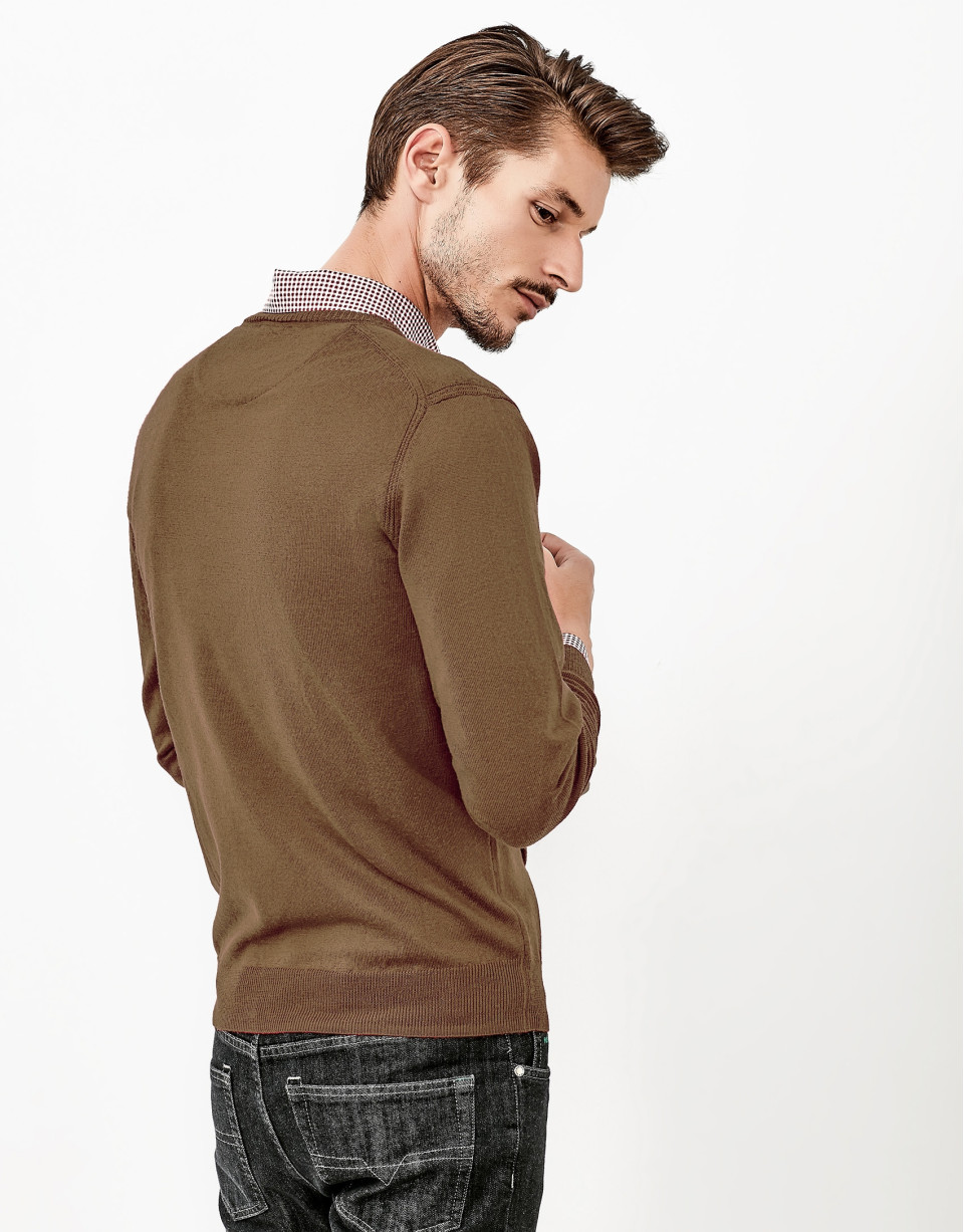 Jersey cuello pico camel