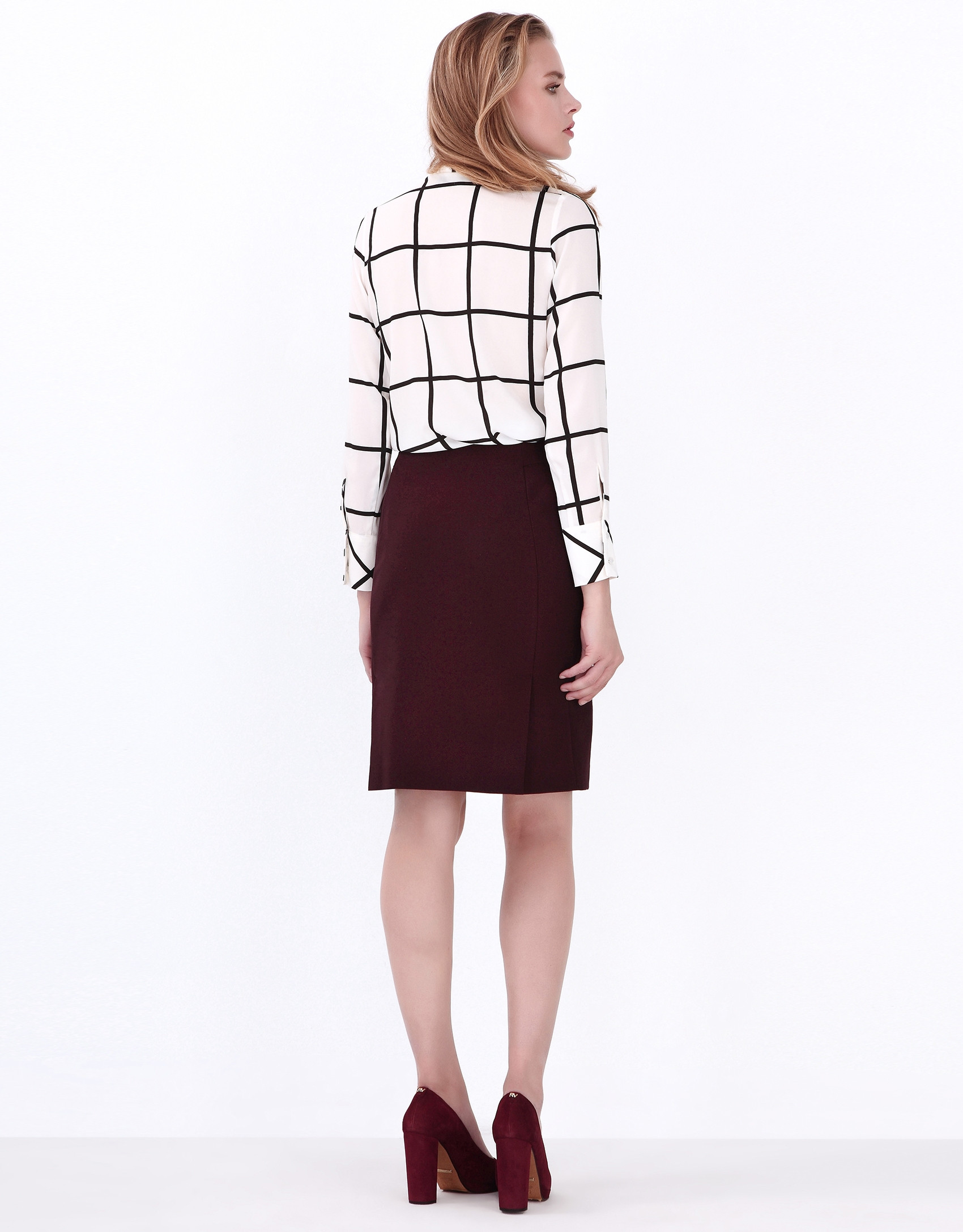 Checked blouse with bow