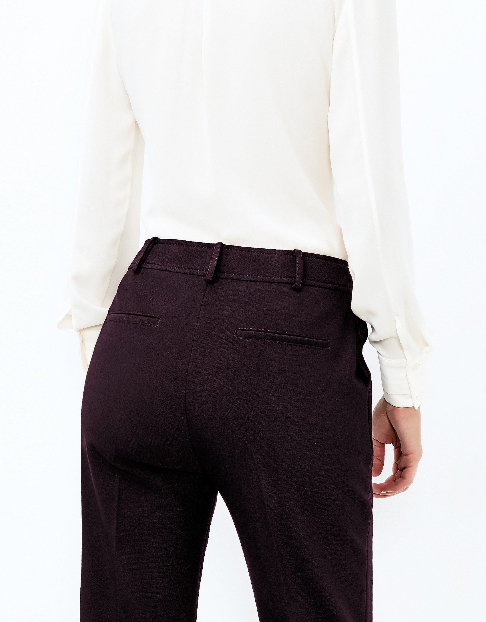 Pantalón crepe berenjena