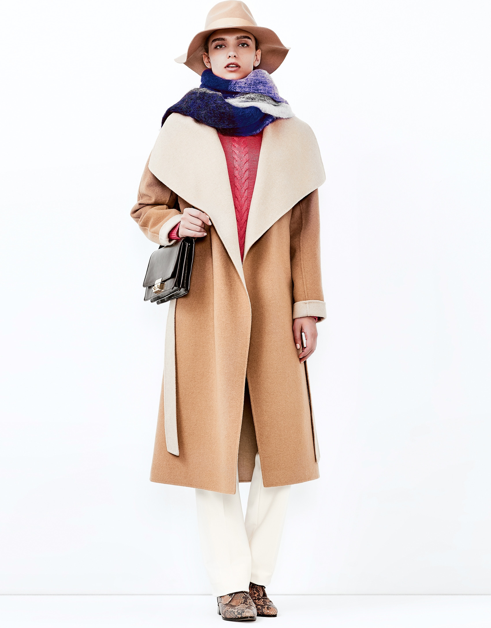 Abrigo doble faz beige