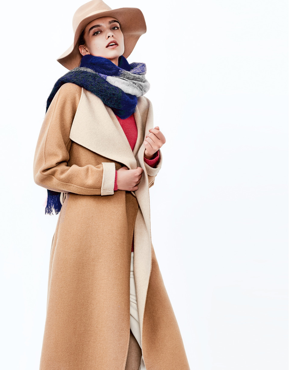 Abrigo doble faz beige