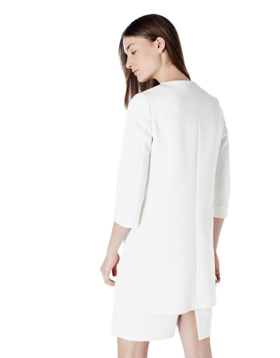 Abrigo corto jacquard marfil