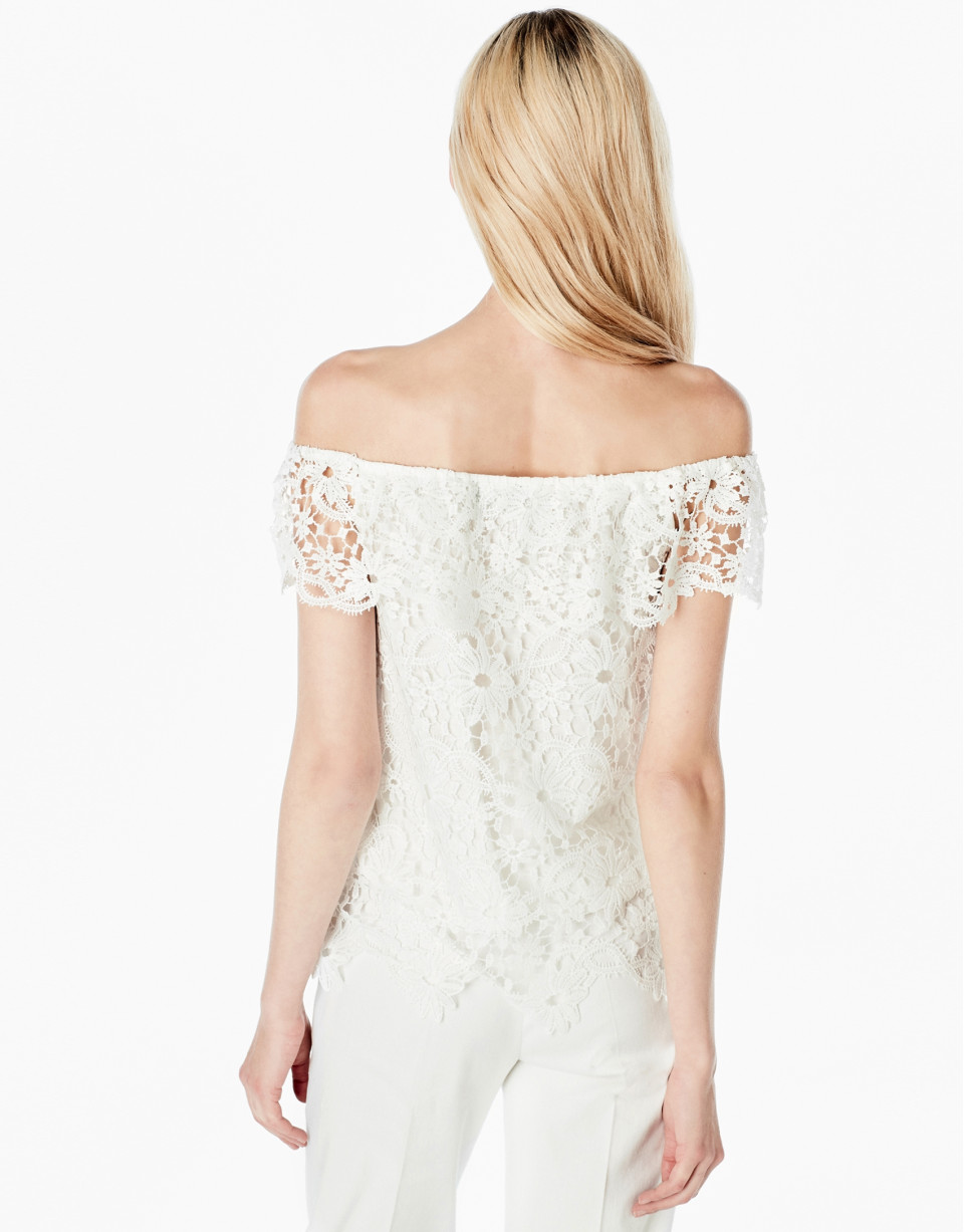 Top encaje volante blanco roto