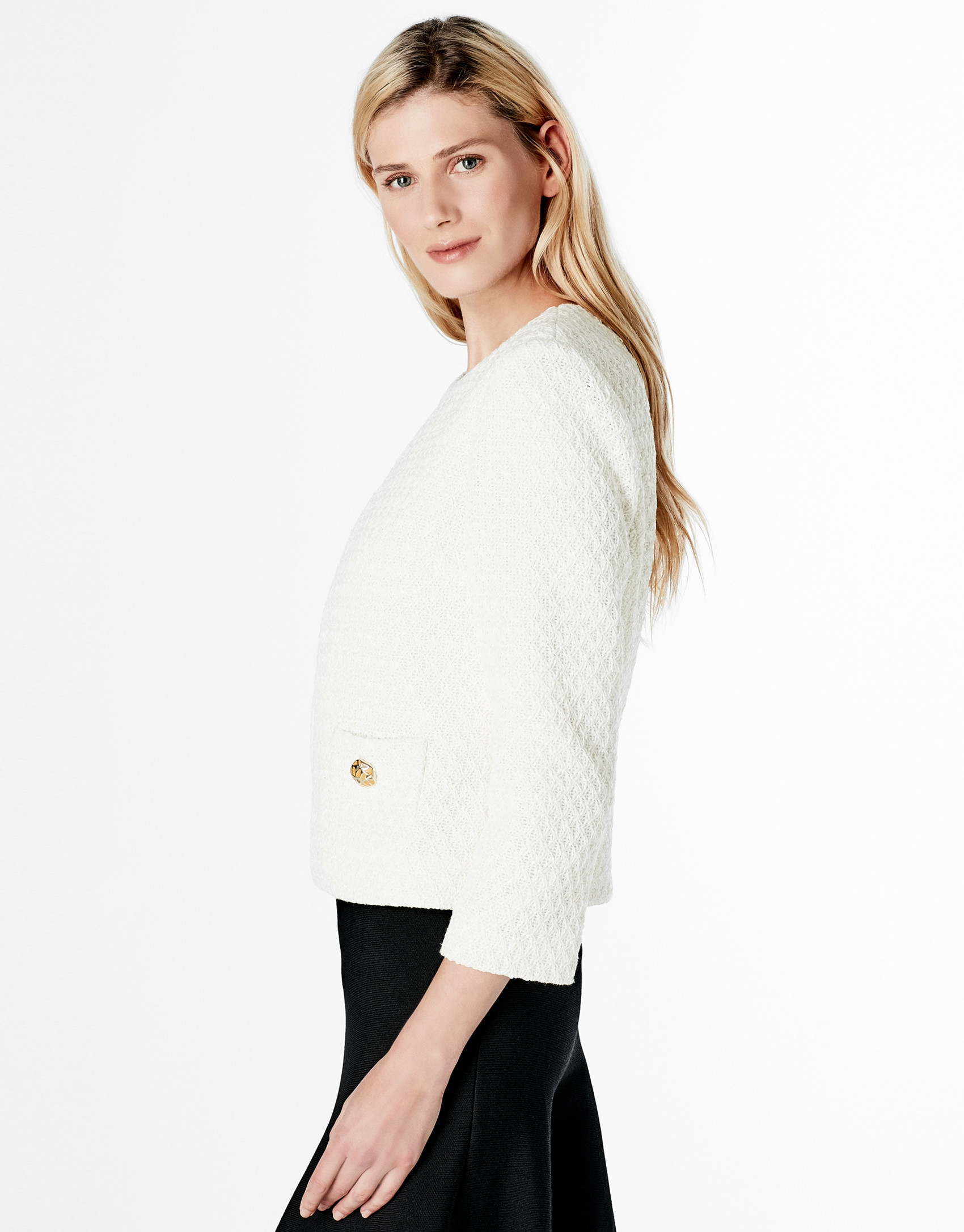 Chaqueta corta bolsillos blanco roto