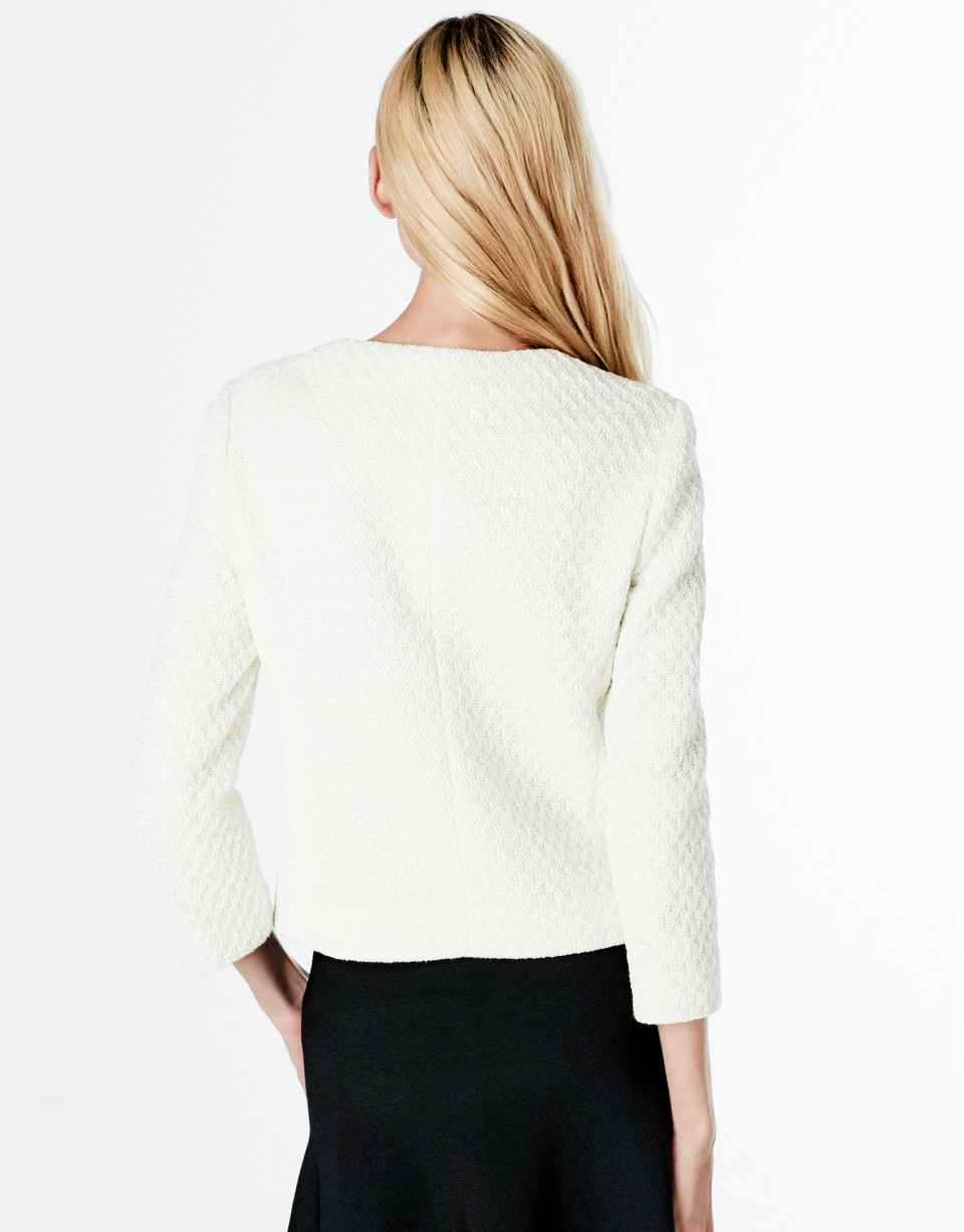 Off white short jacket with pockets