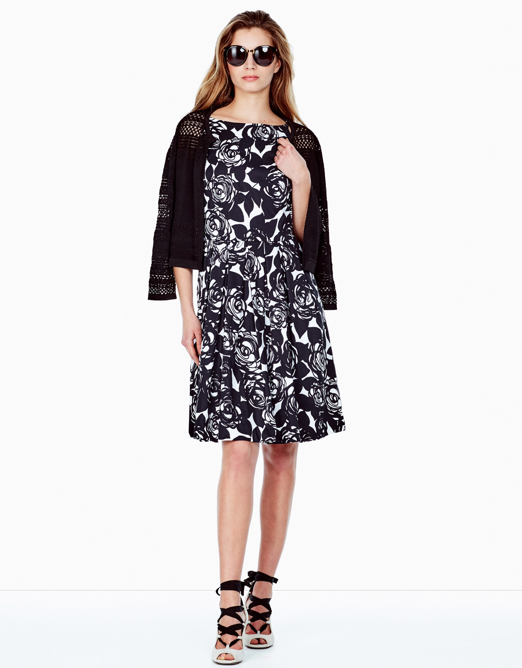 Vestido pliegues negro
