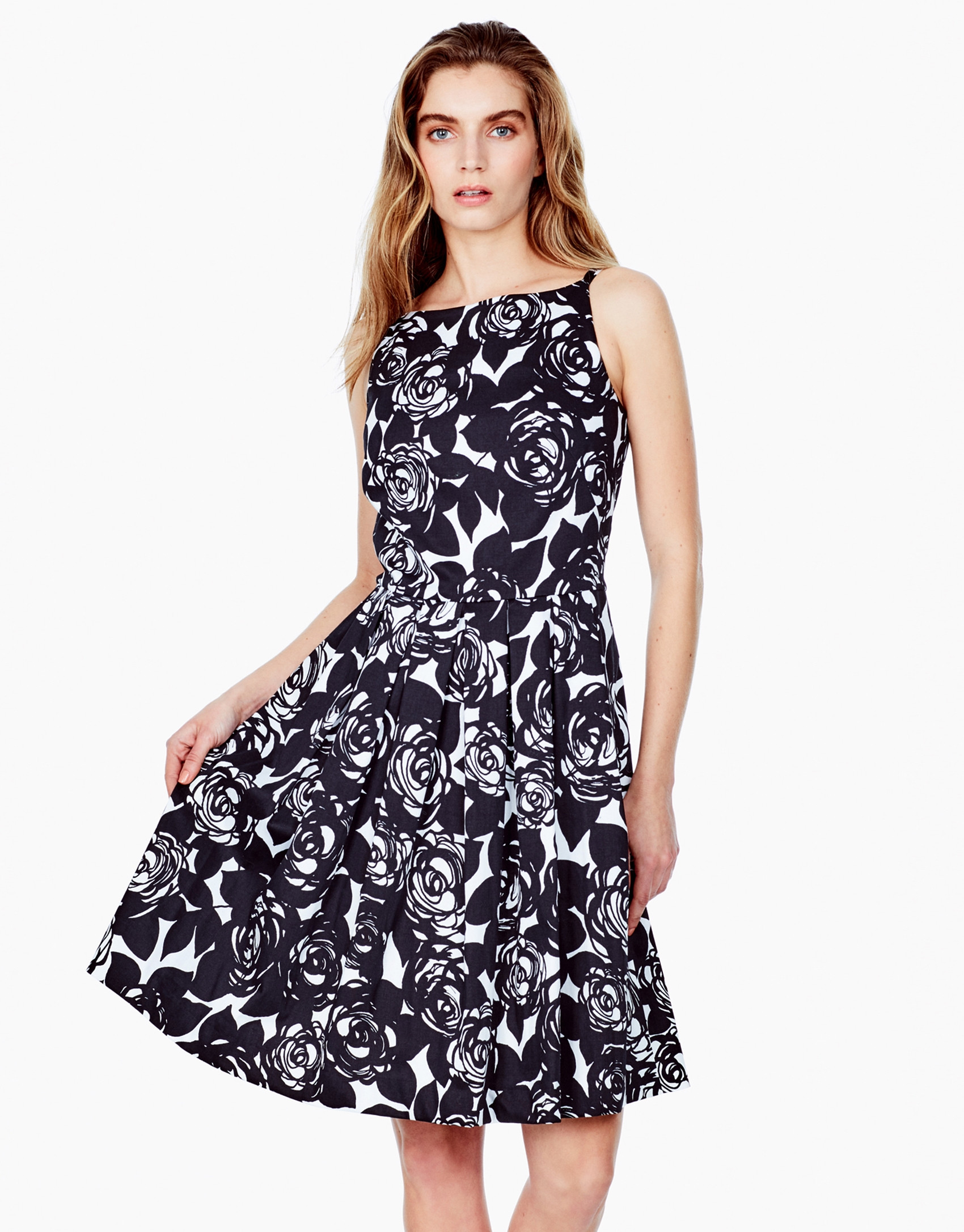 Vestido pliegues negro