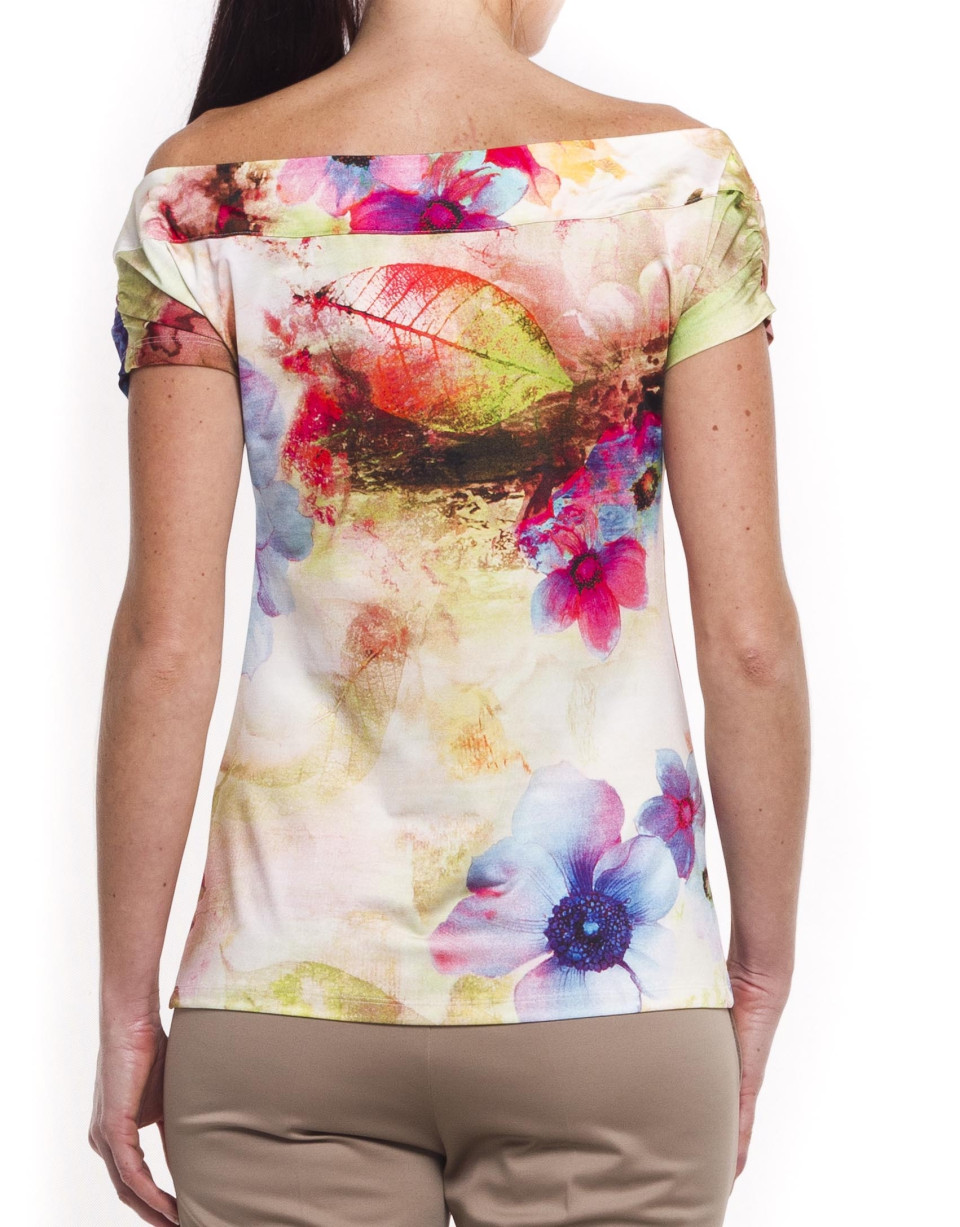Short sleeve top  with boat neck