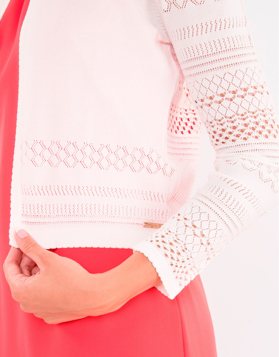 Chaqueta punto calado blanco roto