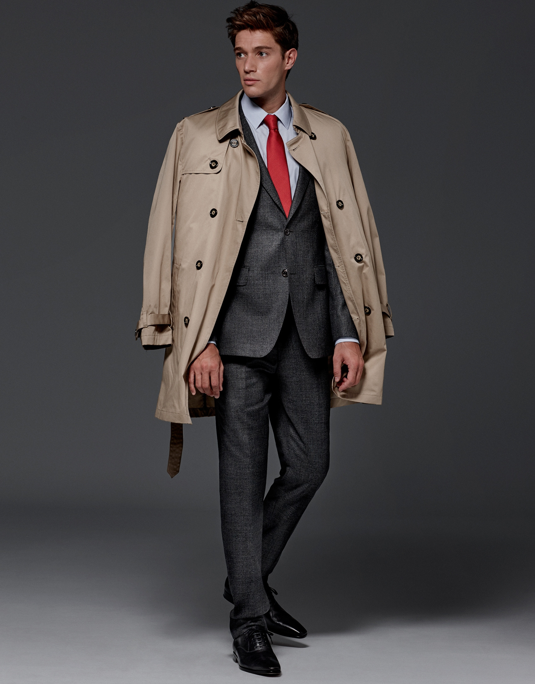 Gabardina clásica color beige