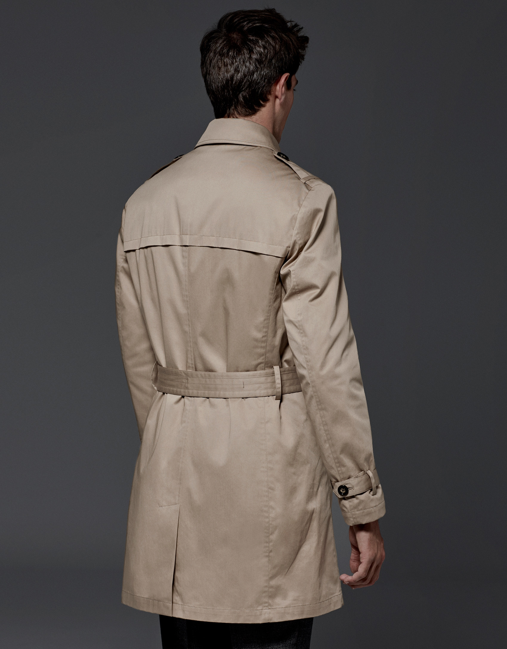 Gabardina clásica color beige