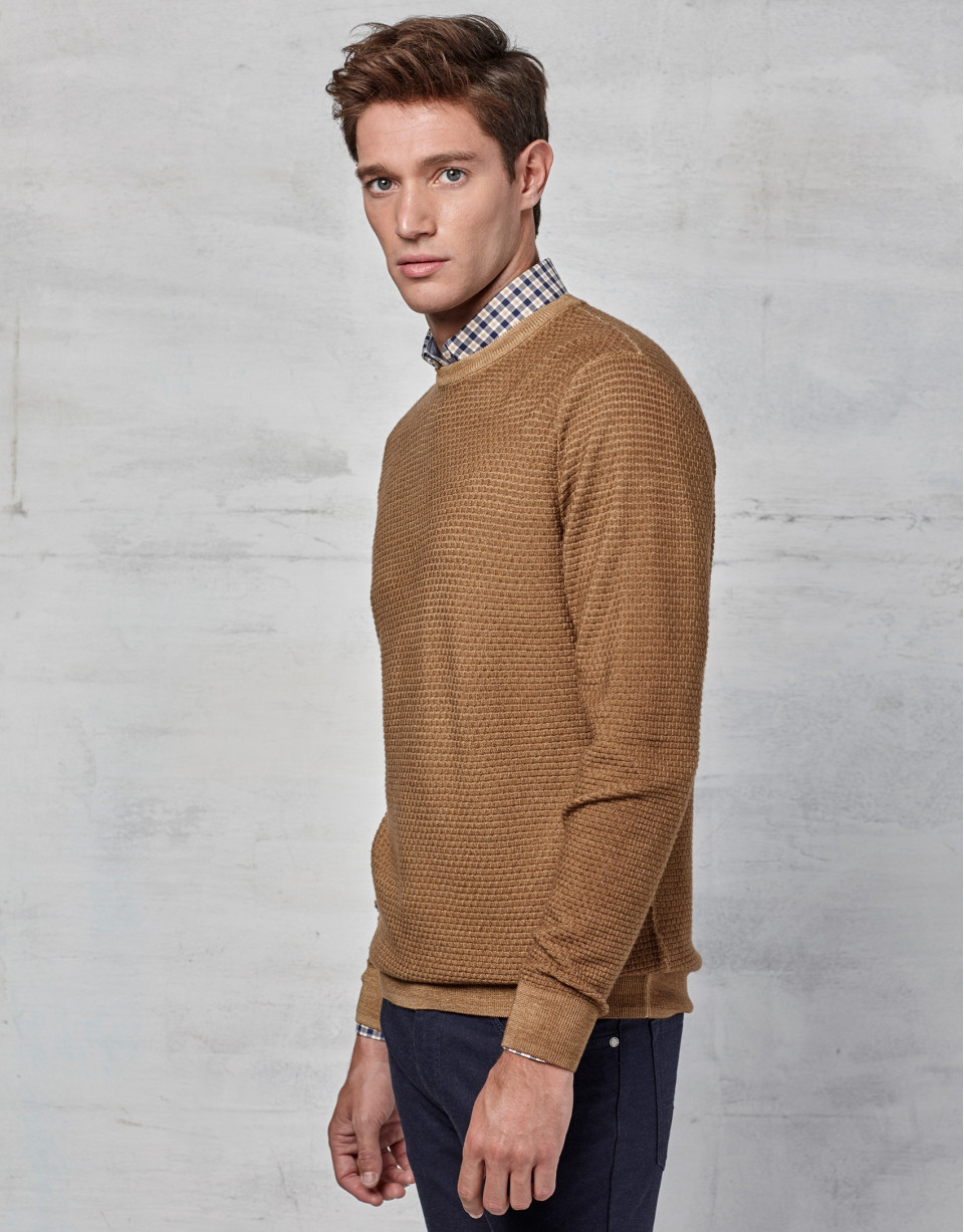 Ochre woven sweater with square collar