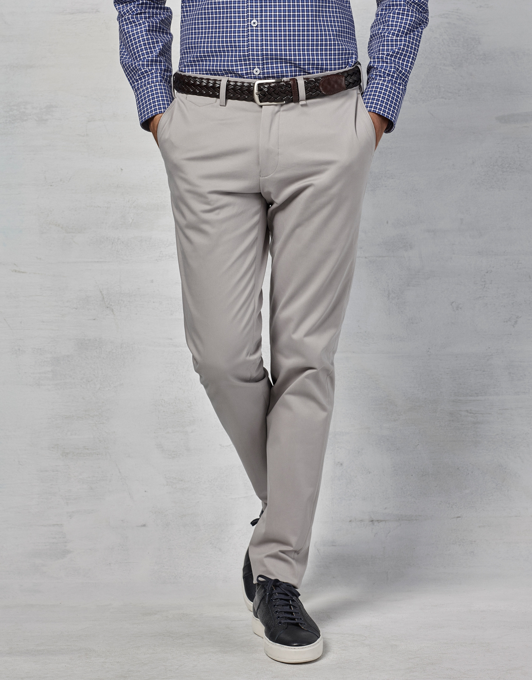 Pantalón chino básico.