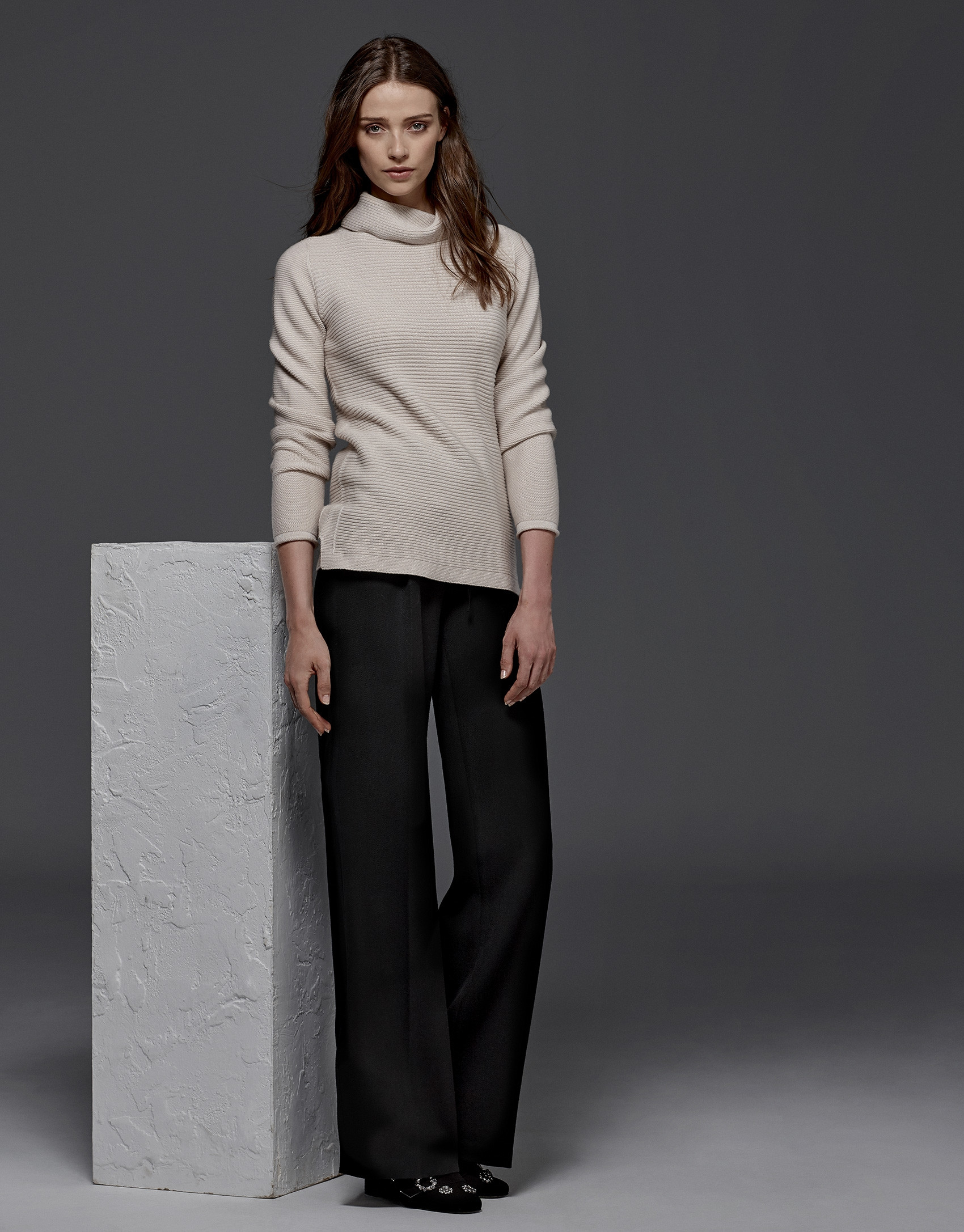 Pantalón jogging negro tipo palazzo