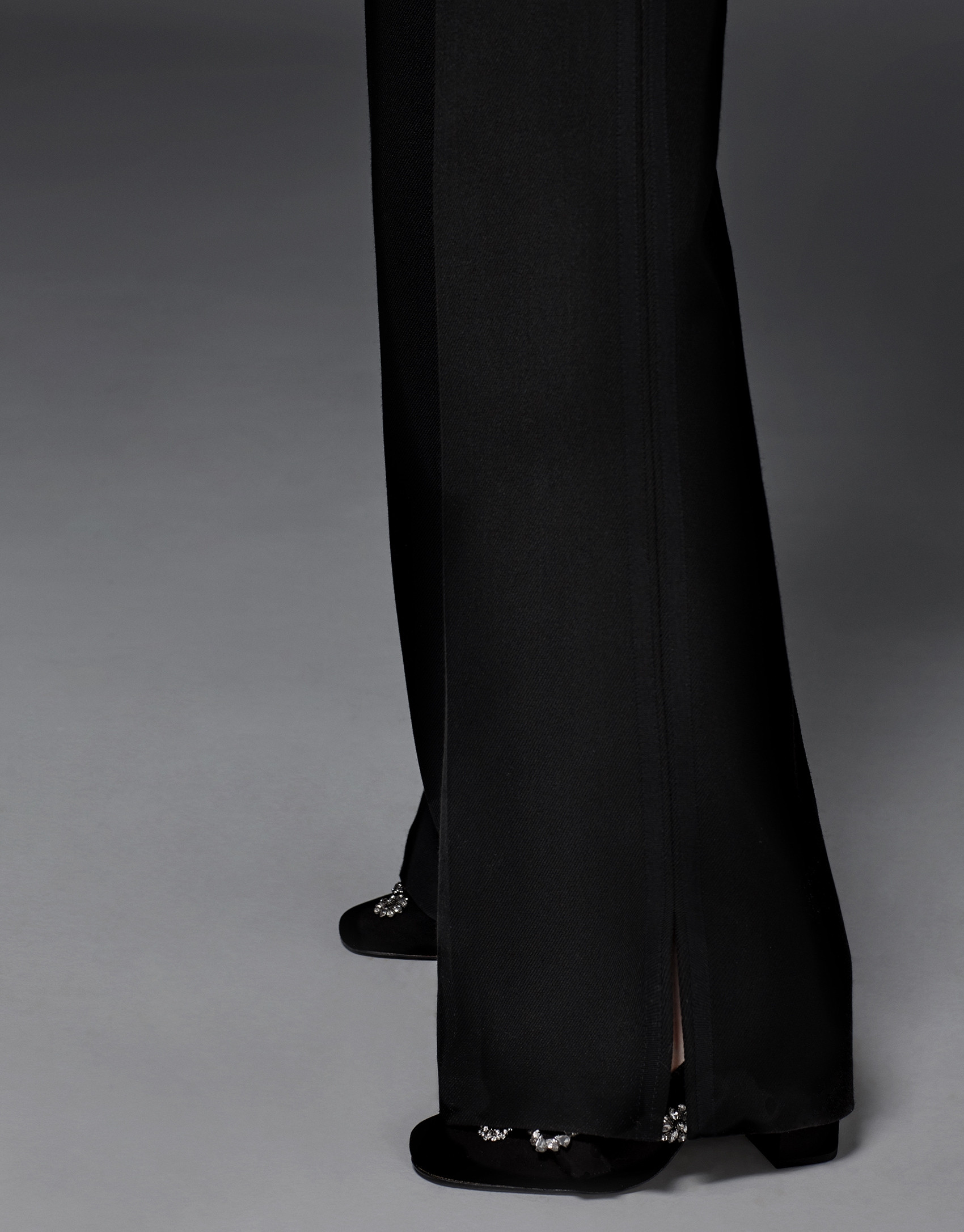 Pantalón jogging negro tipo palazzo