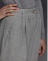 Pantalón pinzas espiga gris