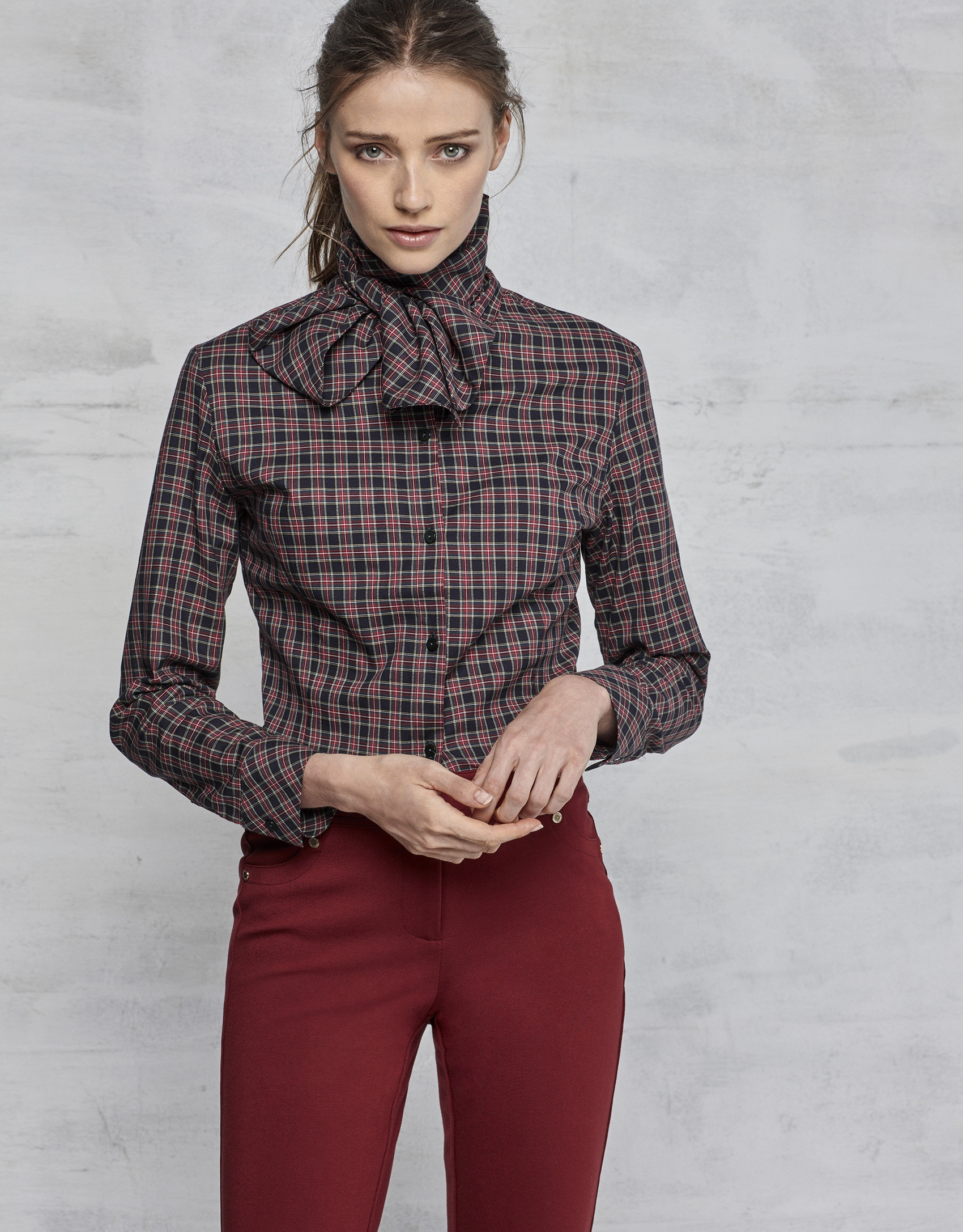 Camisa lazada cuadro escocés