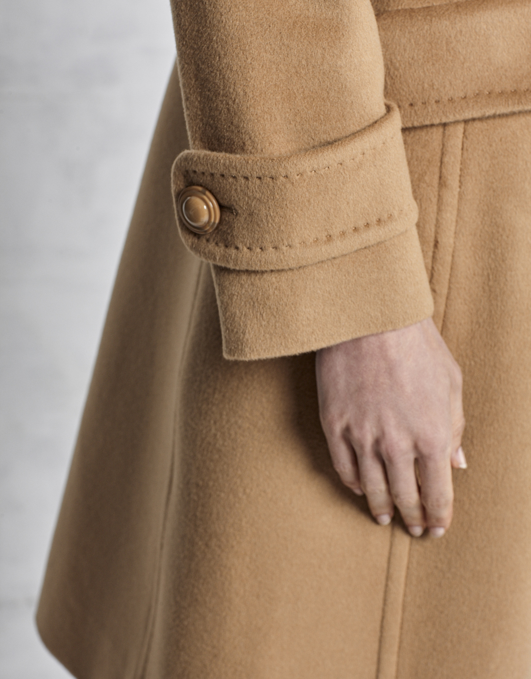 Long fitted camel coat