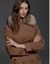 Trench clásico marrón interior acolchado