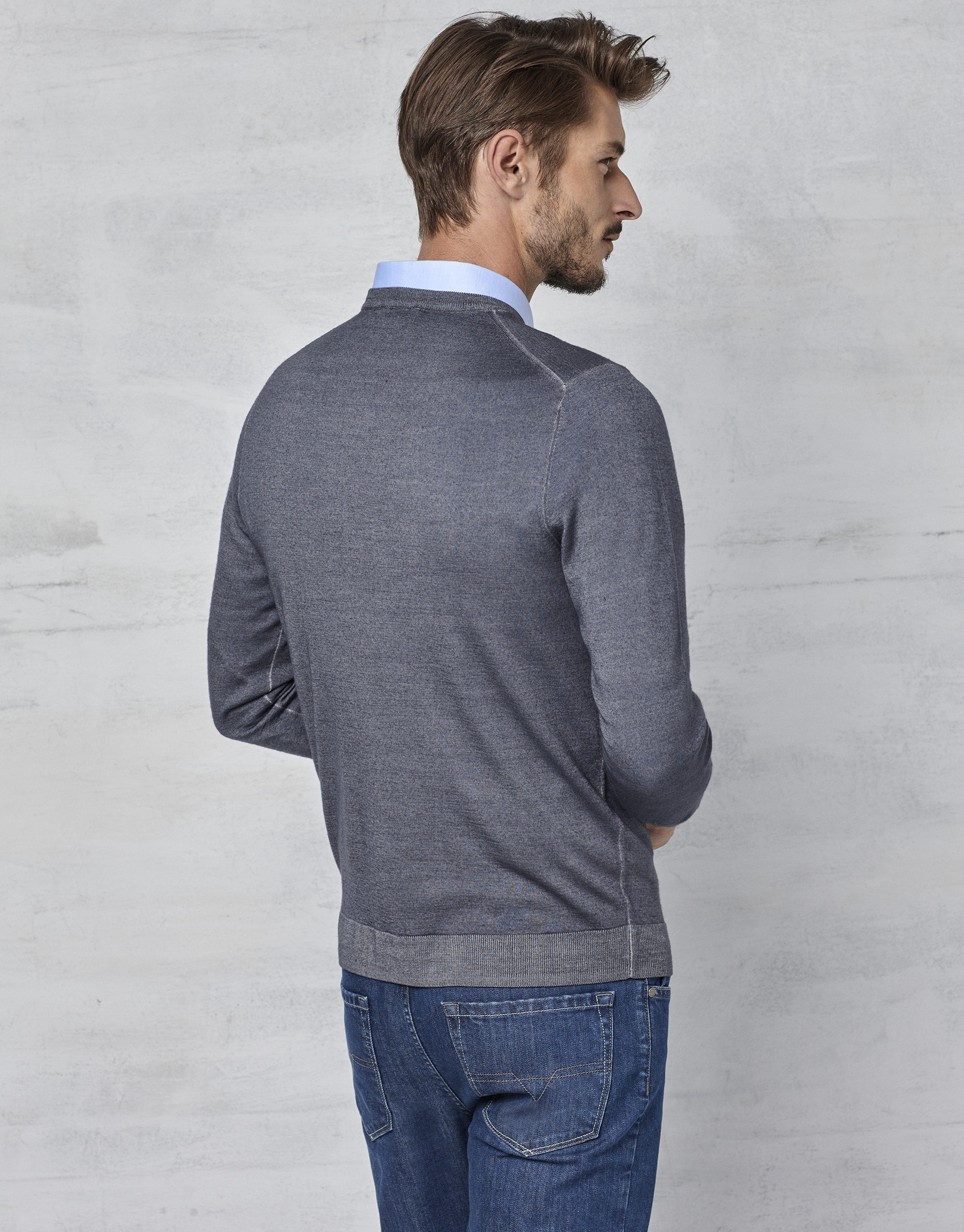 Jersey cuello caja tintado color gris