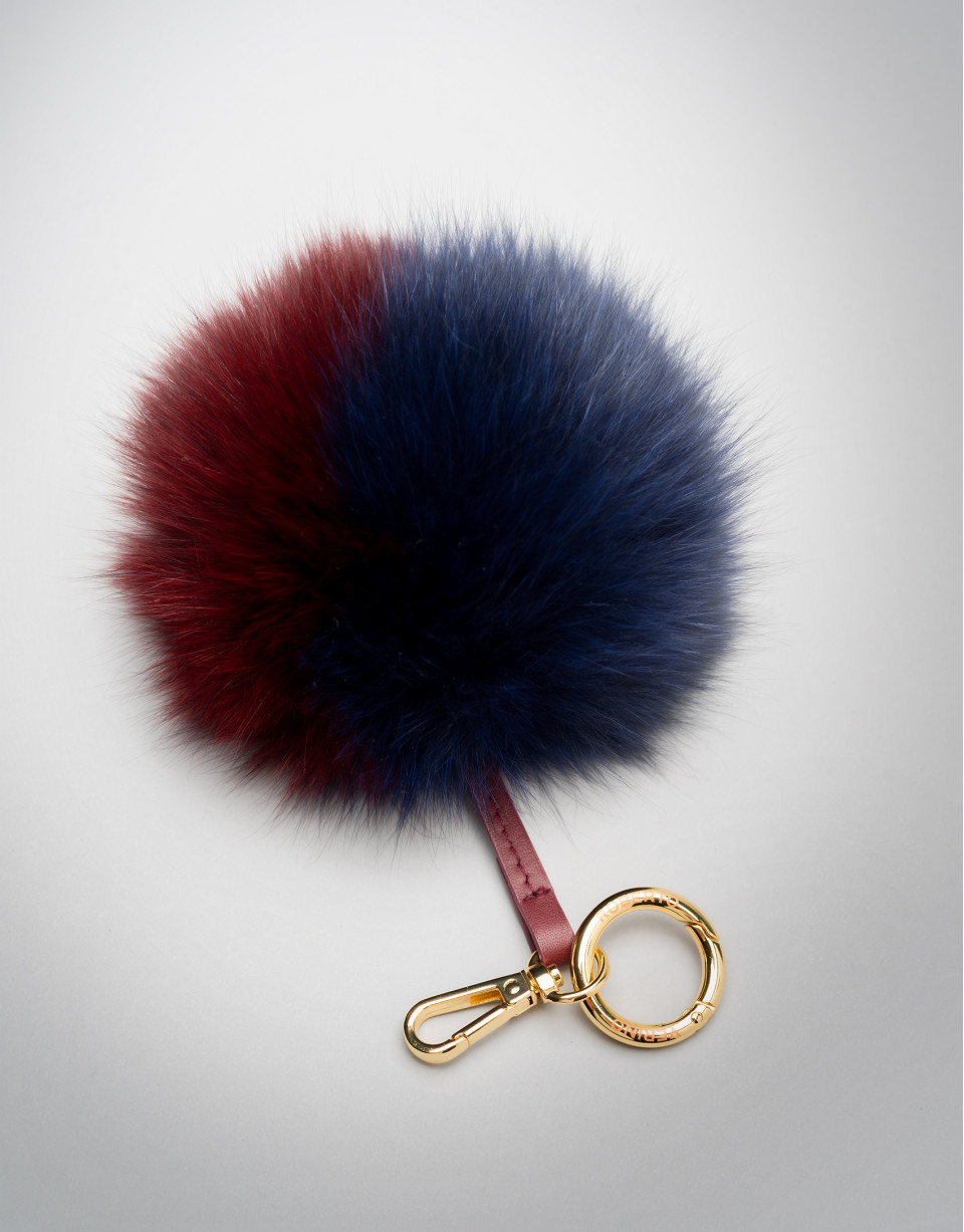 Charm pompón bicolor granate/azul