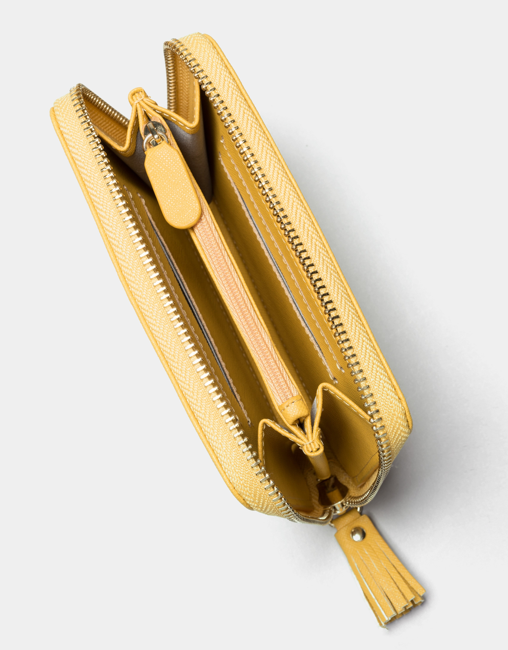 Cartera mediana piel saffiano amarillo