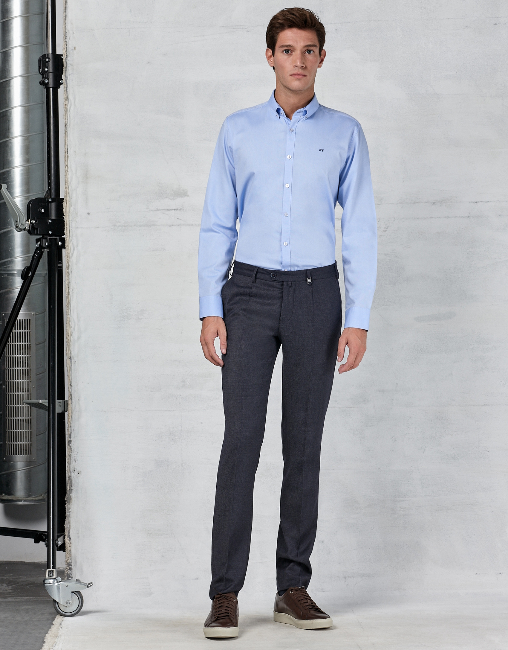 Pantalón de vestir con pinza azul marino