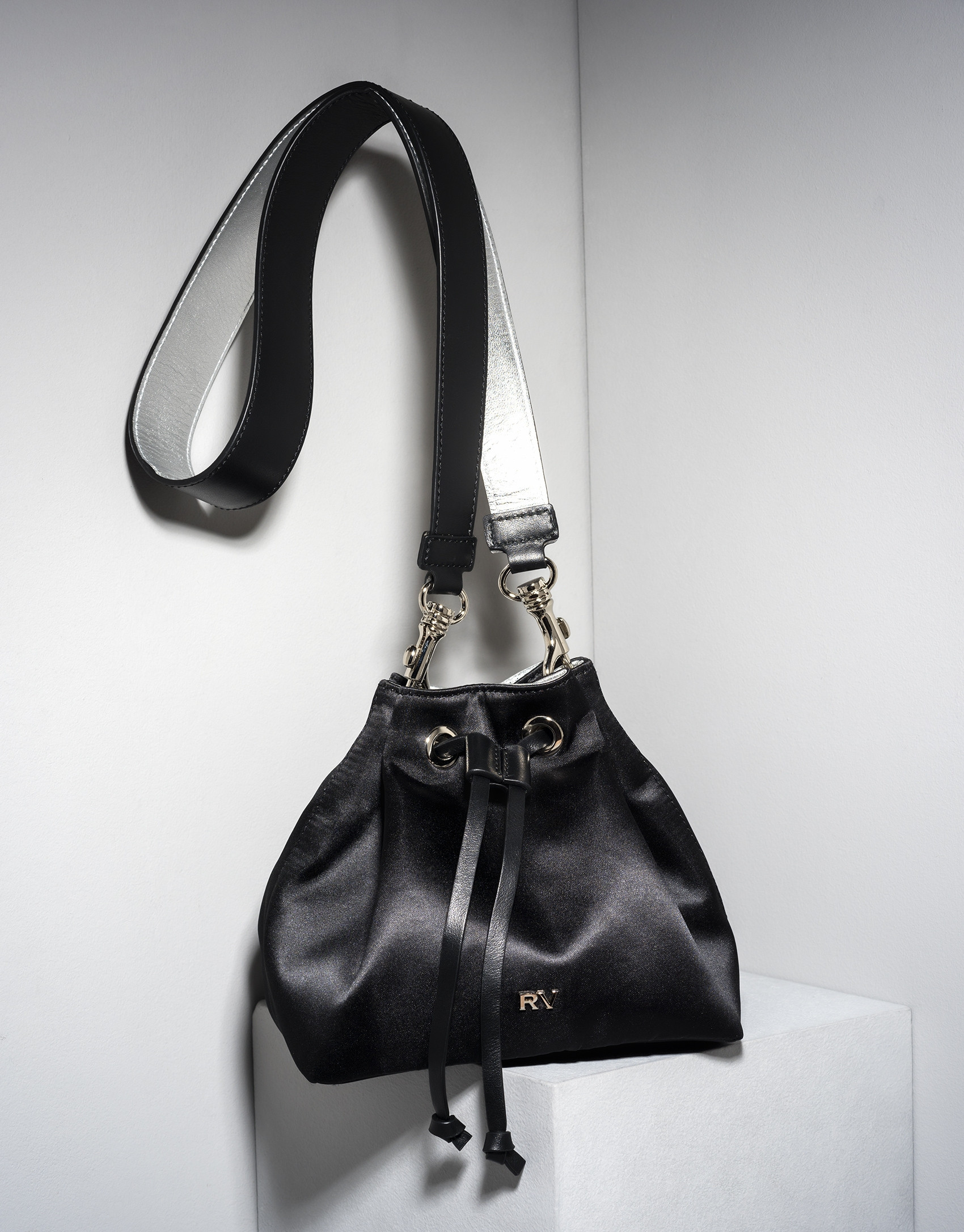 Bolso bouquet Saint Germaine negro
