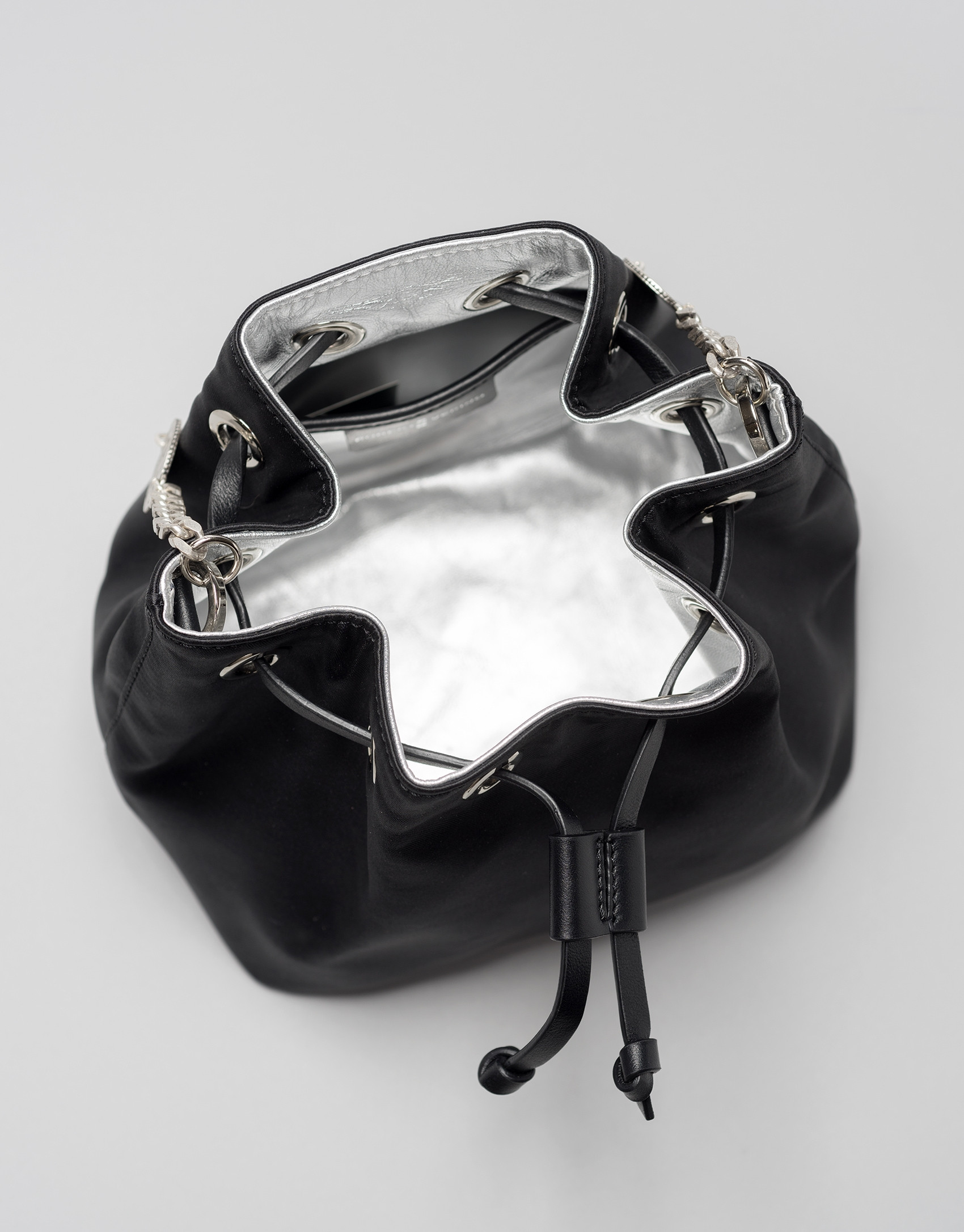 Bolso bouquet Saint Germaine negro