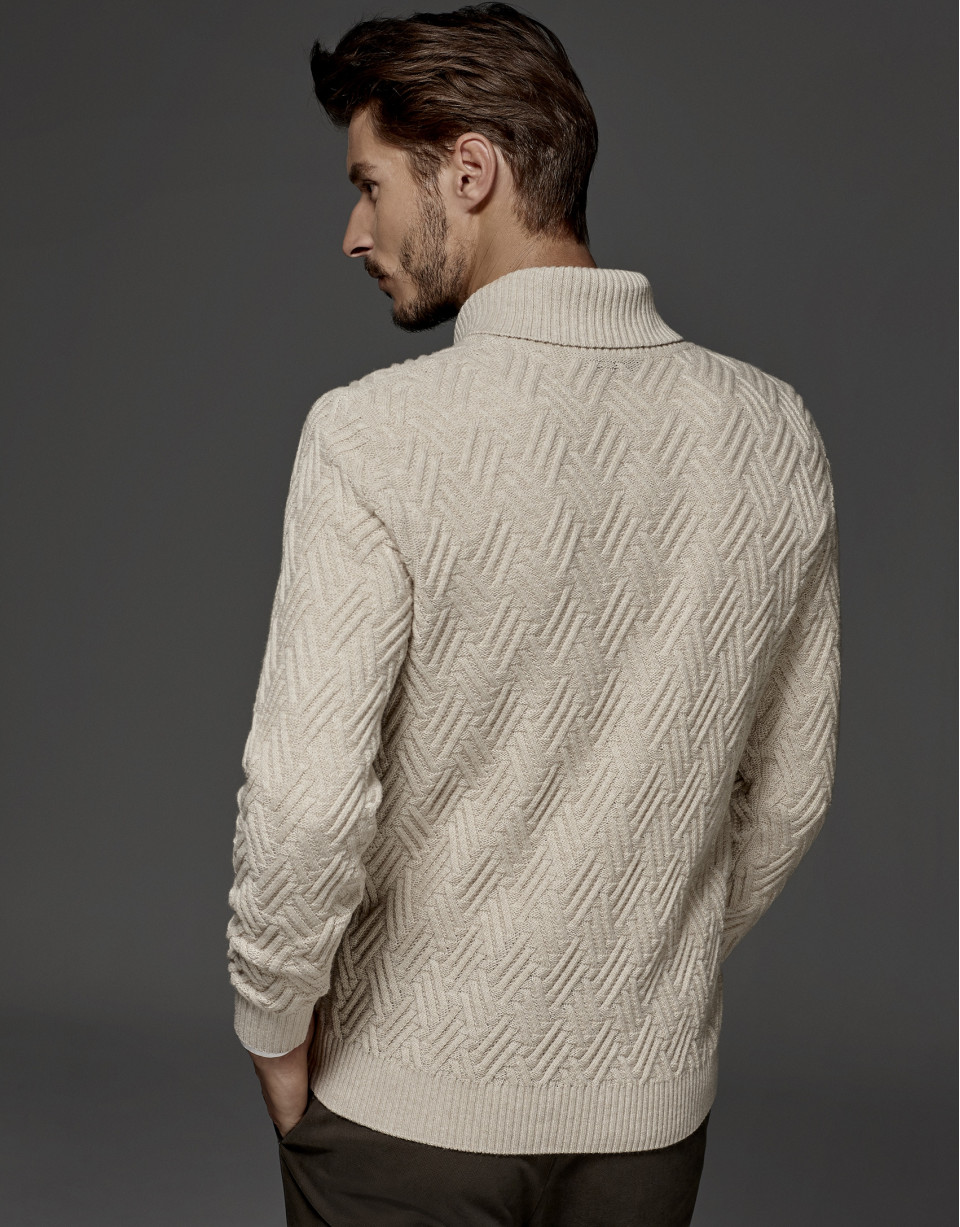 Ivory sweater with tuxedo collar
